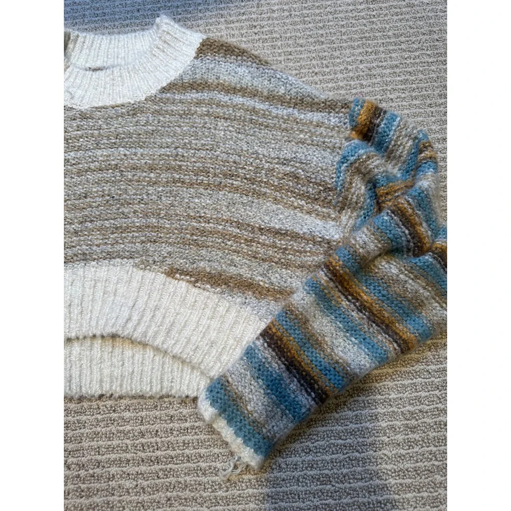 Urban Outfitters Cropped‎ Chunky Knit Sweater Striped Neutral Blue Boho Size s